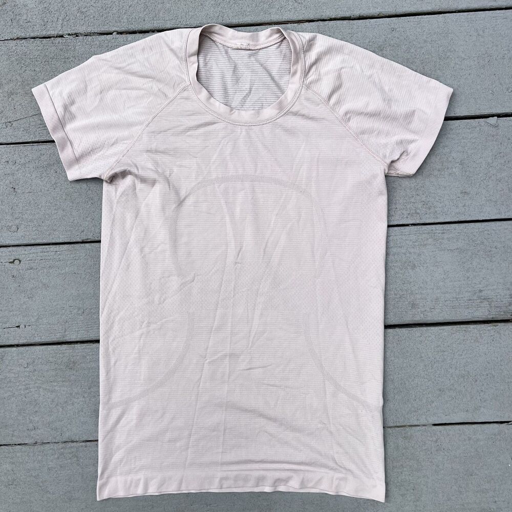 Lululemon Swiftly Short Sleeve Shirt Woman's-Size 8